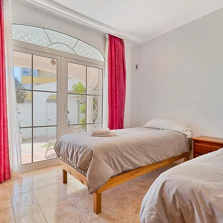 Beautiful In Torreblanca 度假居 *