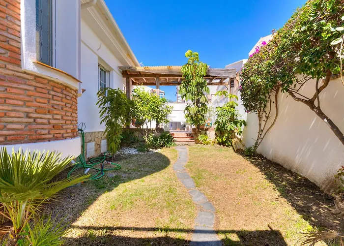 Ferienhaus Beautiful In Torreblanca Fuengirola